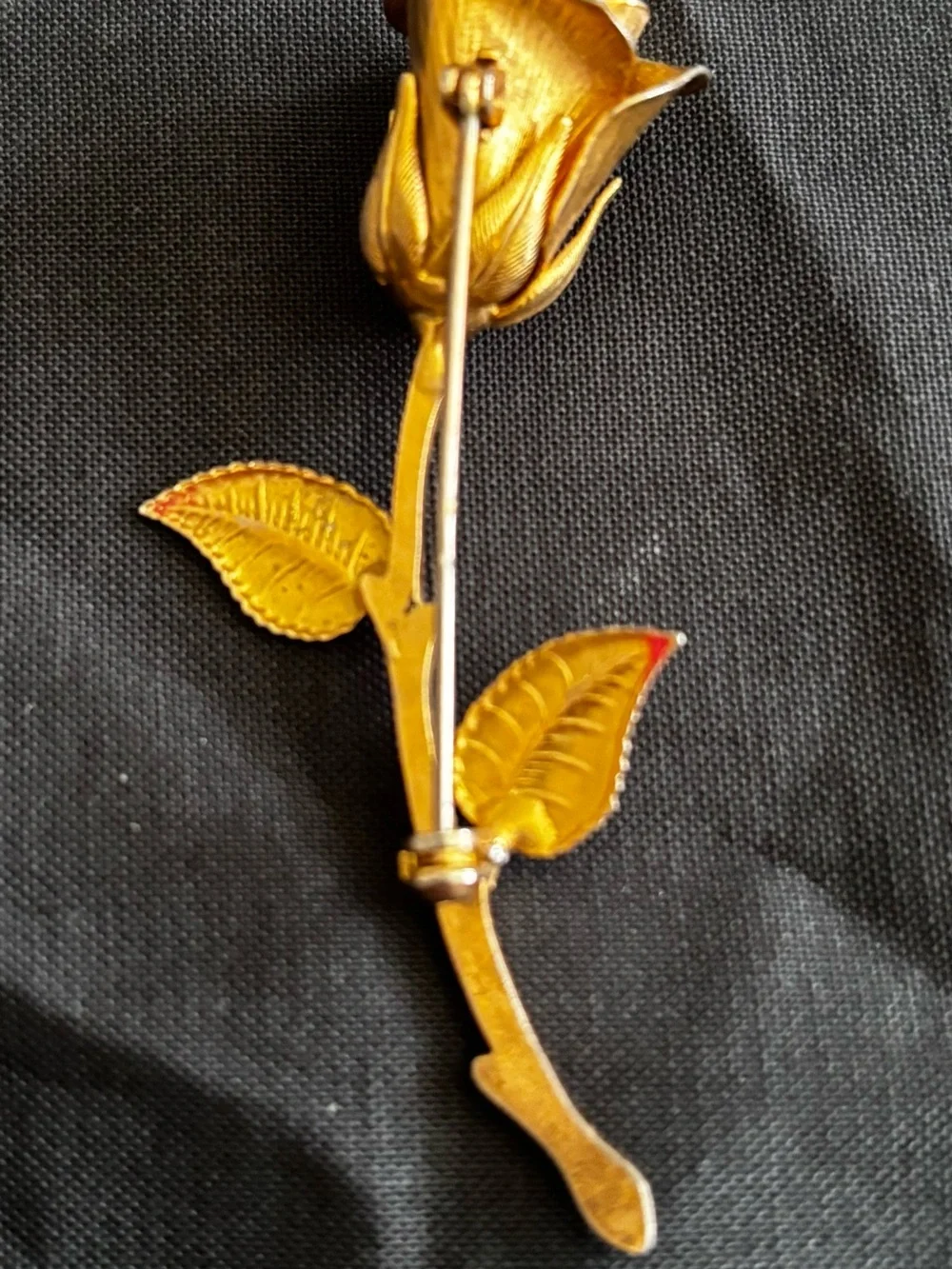 Vintage Gold-Tone Rose Brooch Pin - Elegant Floral Accent